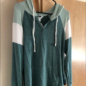 ✨Market & Spruce Pullover✨